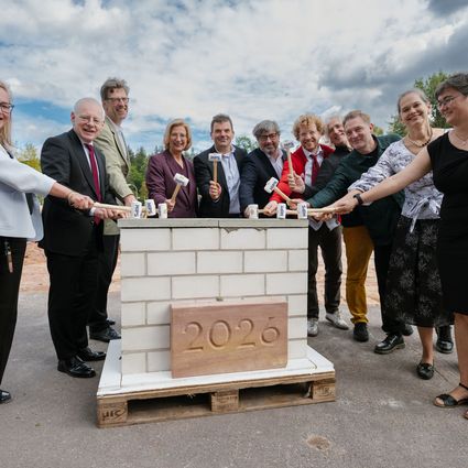 Grundsteinlegung für das neue Forschungsgebäude des HIPS